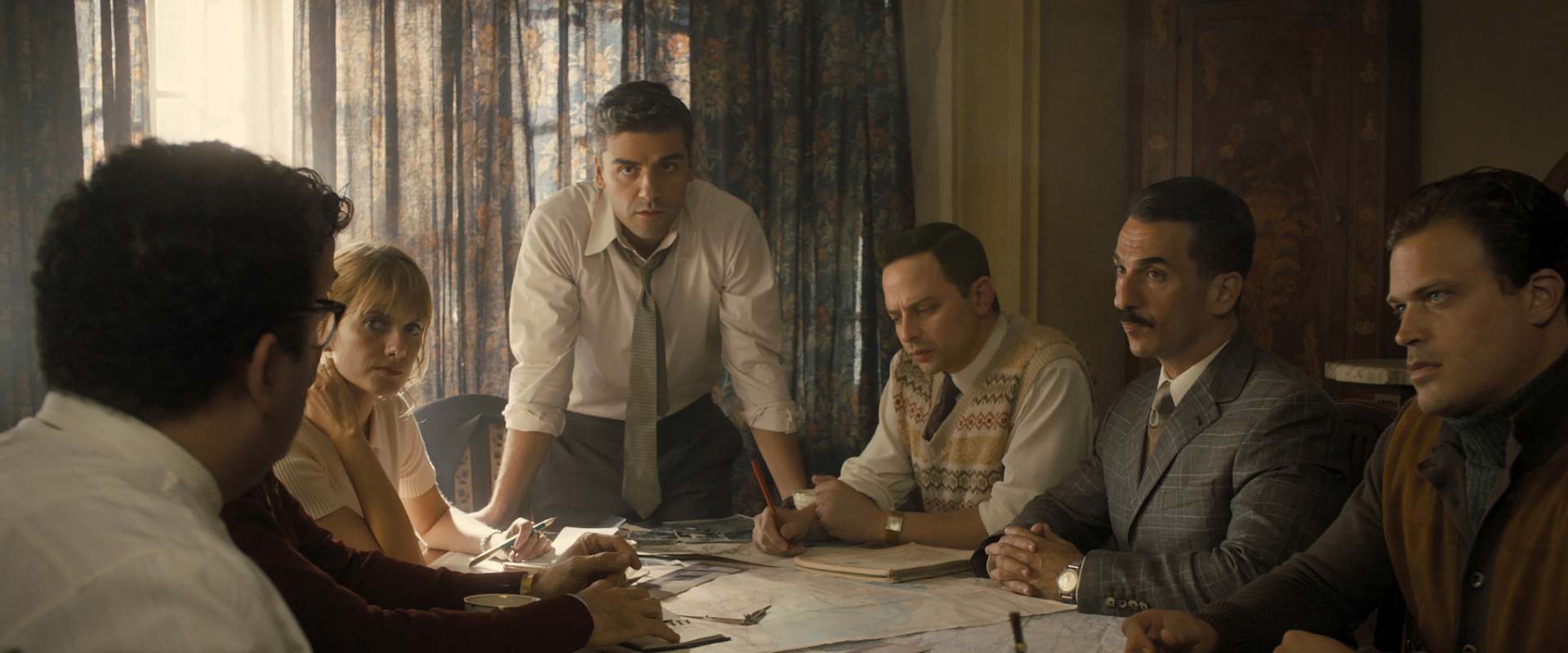 Operation Finale background 1