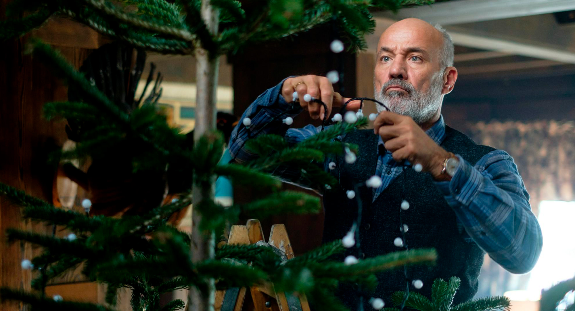 комедия няньки. нянька на рождество фильм. нянька на рождество фильм 2018. нянька на рождество фильм 2018. нянька на рождество денис.