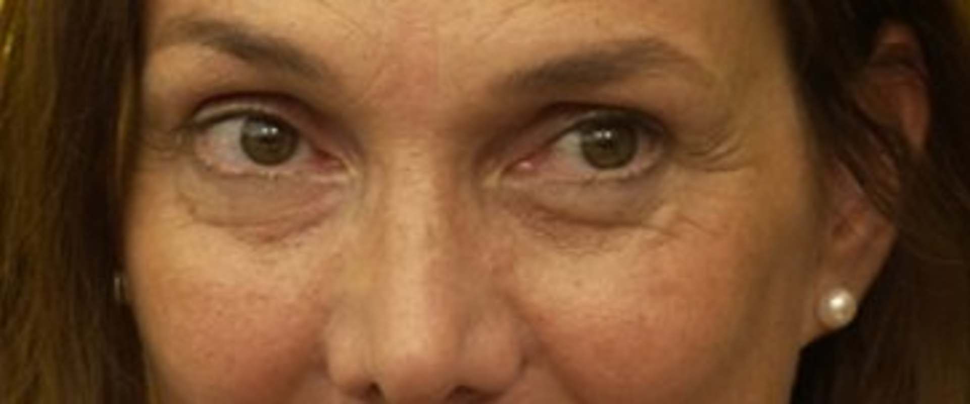 Suzanne background 1