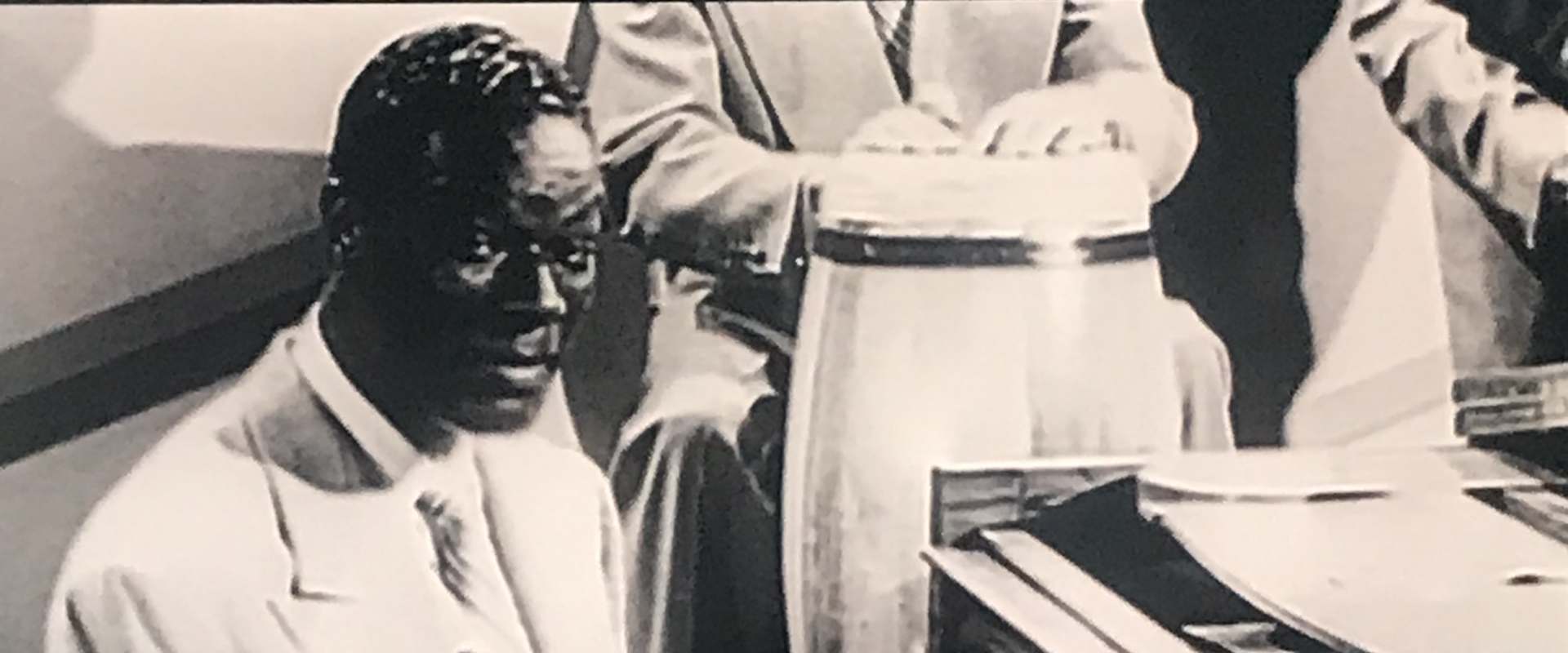 Rock 'n' Roll Revue background 2