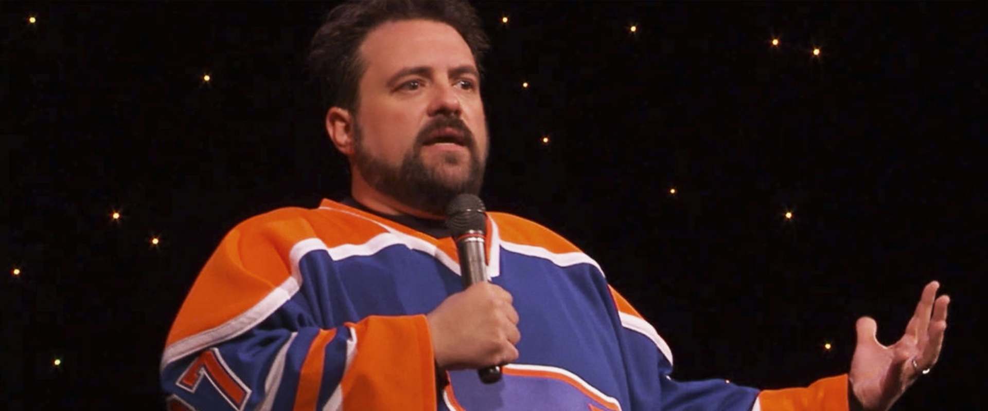 Kevin Smith: Burn in Hell background 2