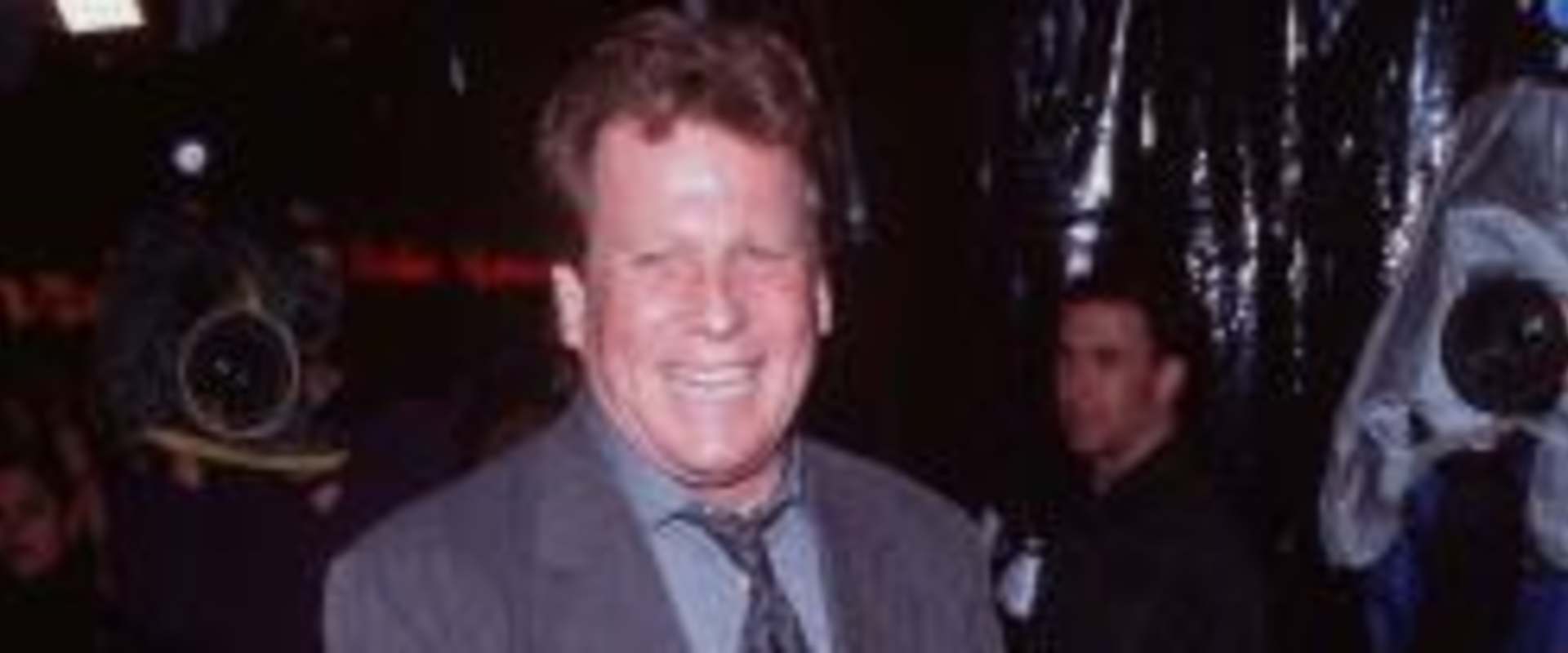 An Alan Smithee Film: Burn, Hollywood, Burn background 2