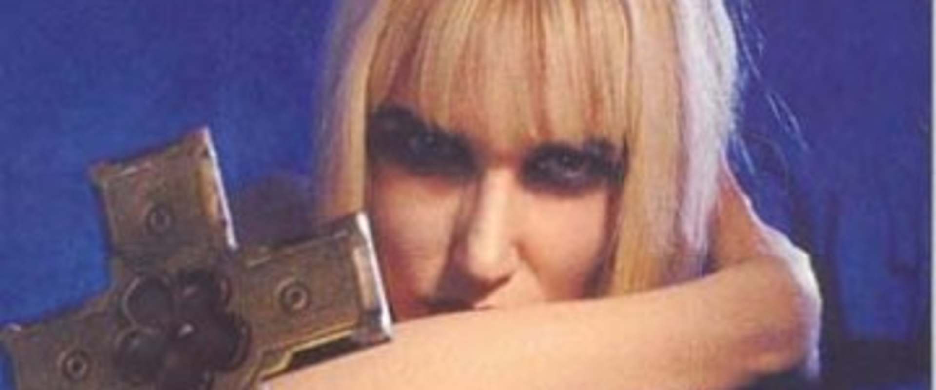 The Shiver of the Vampires background 1