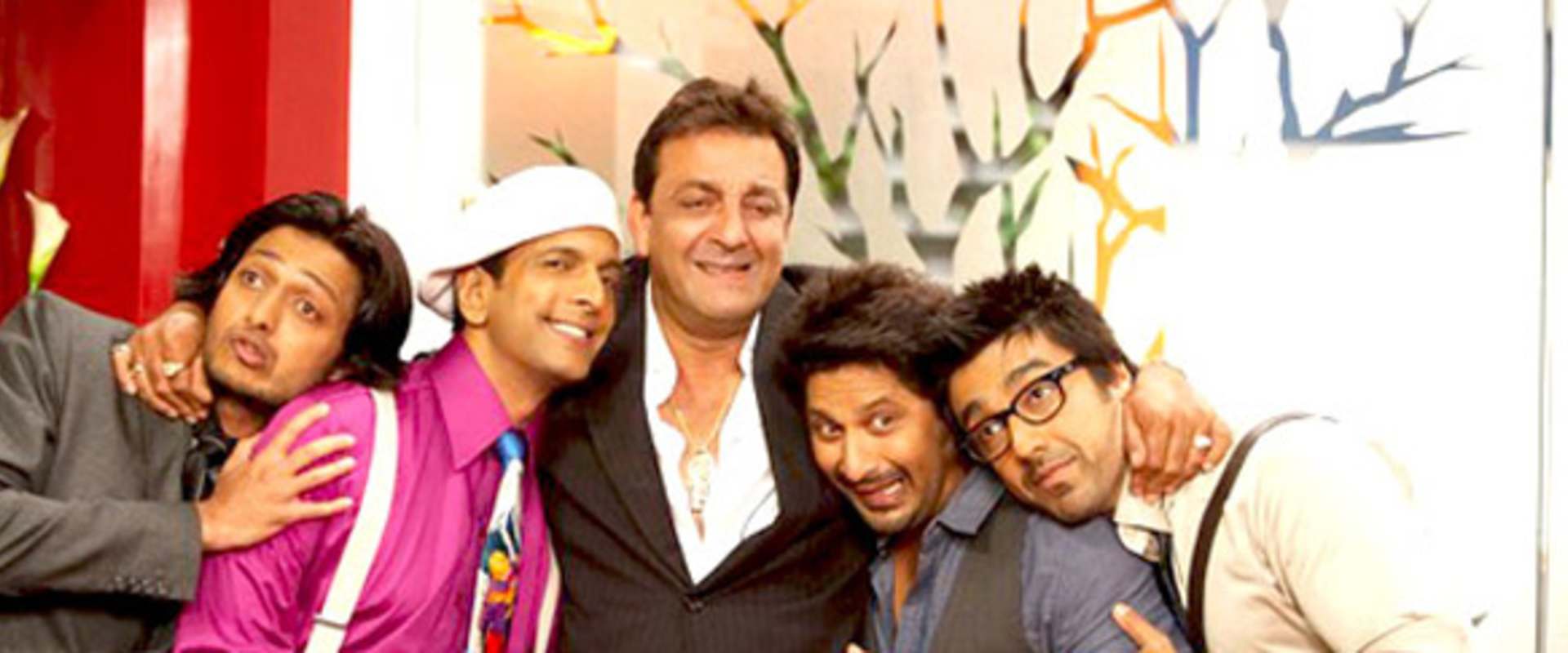 Double Dhamaal background 1