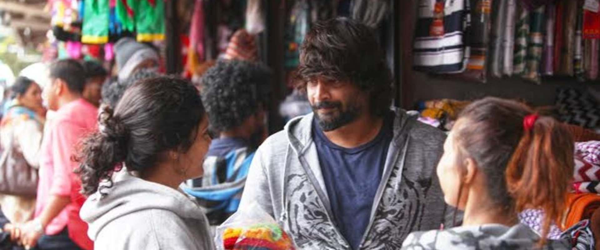 Irudhi Suttru background 2