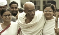 Gandhi Godse Ek Yudh Movie Still 4