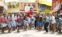 Thaanaa Serndha Koottam Movie Still 7